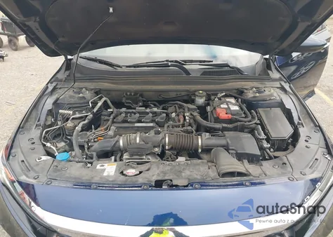 2018 Honda Accord Touring z USA, uszkodzony, nr VIN 1HGCV1F91JA015324